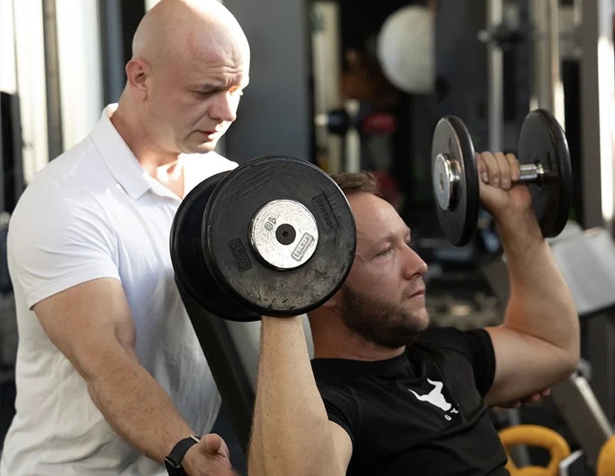 Współpraca z trenerem personalnym dla ambitnych Współpraca z trenerem personalnym dla ambitnych